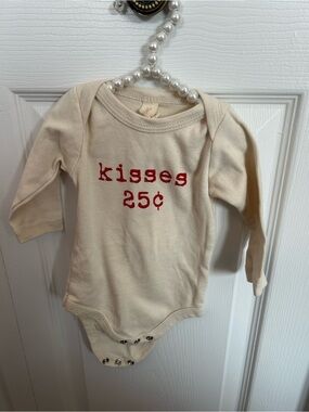 Cream Long-Sleeve Baby One-Piece with Red 'Kisses 25¢' Graphic
